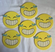 Printed Wooden Shapes Laughing Face 6 Pieces