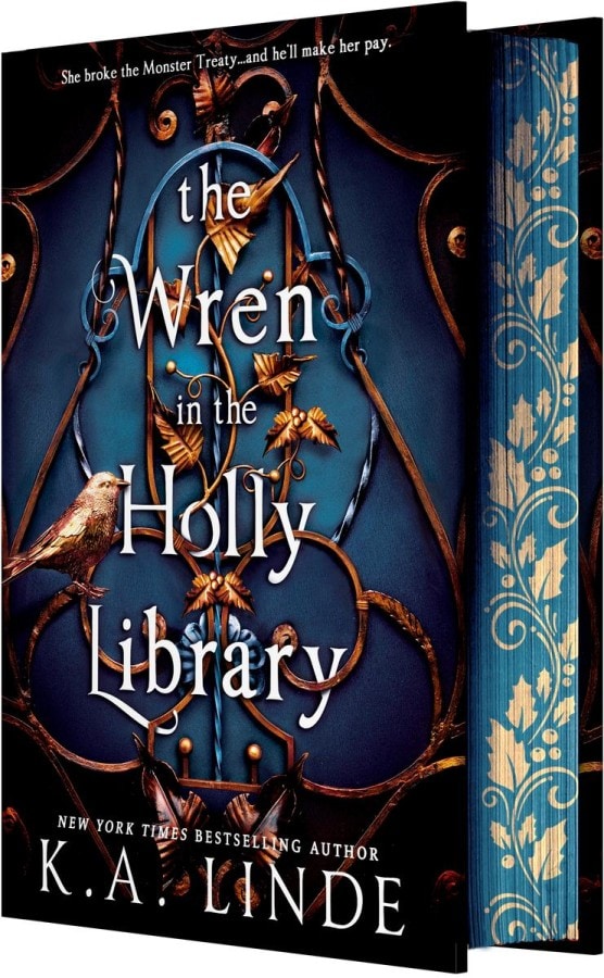 The Wren in the Holly Library (Oak & Holly Cycle, #1)