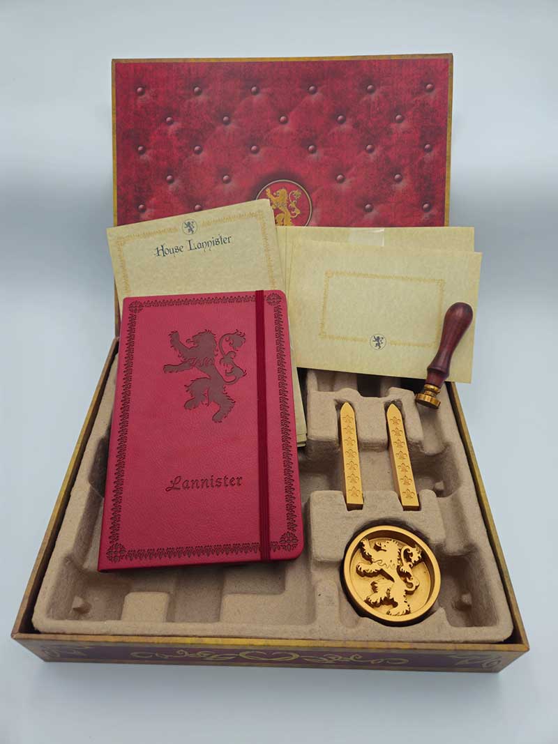 Game of Thrones: House Lannister Deluxe Stationery Set